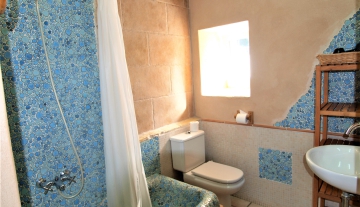 Ibiza rental villa rv collexion 2022 finca san jose verg family bathroom 1.1.jpg